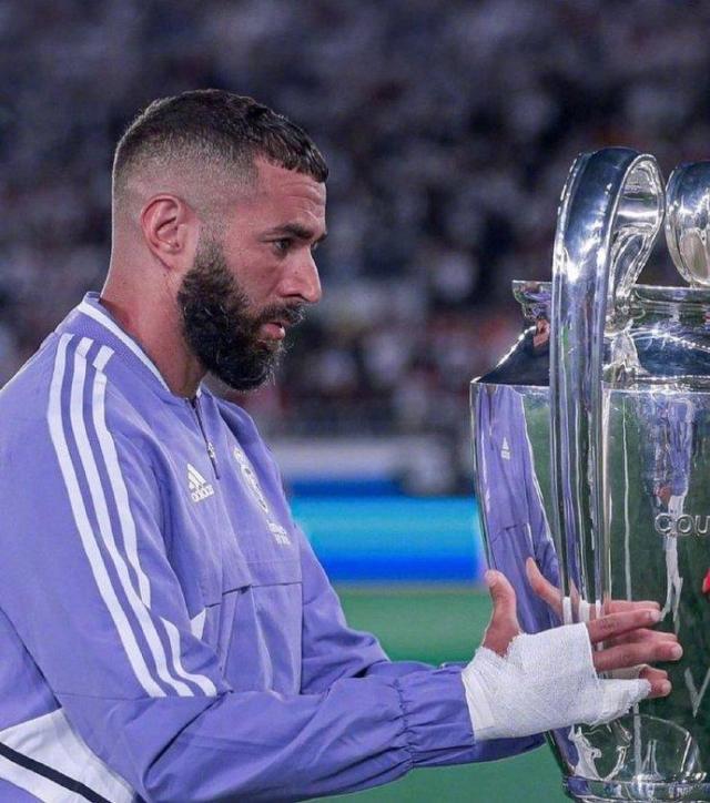 1685882550630099843.jpg 1685882543.jpg