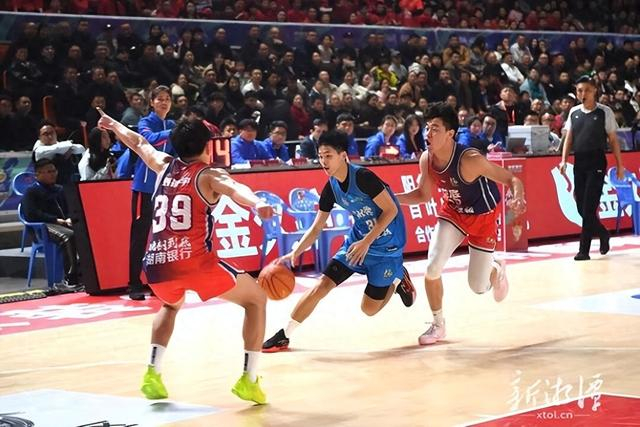 开云登录入口-约3500张票半小时售罄!“湘BA”湘潭主场一票难求|体育比赛|球迷|赛事|门票|数据_新浪体育_新浪新闻